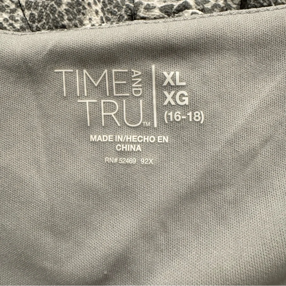 Time and Tru Gray Snakeskin Dress - Picture 11 of 13